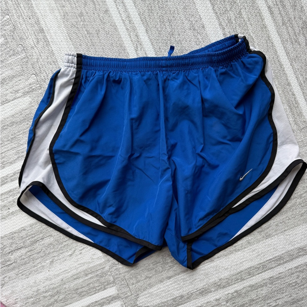 Nike Women's Tempo Brief-Lined Athletic Shorts, Size L